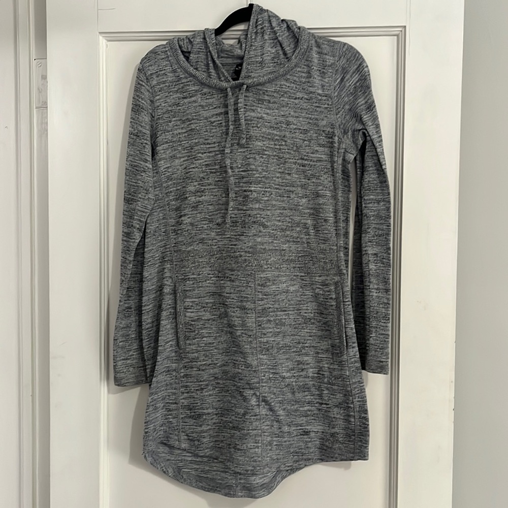 90 degrees sweater dress with hood and pockets